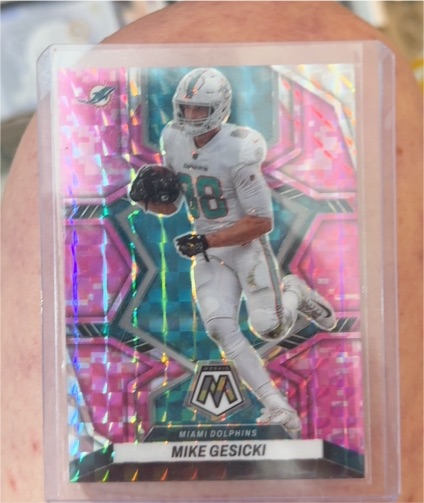 2022 Panini Mosaic #123 Mike Gesicki — front