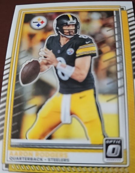 2025 Panini Donruss Optic #75 Aaron Rodgers — front