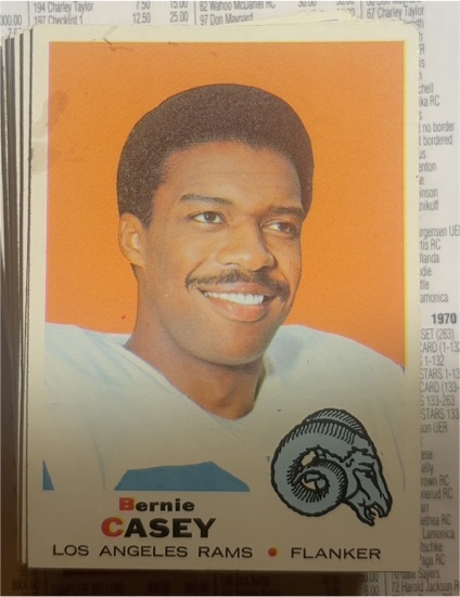 1969 Topps Football #147 Bernie Casey — front