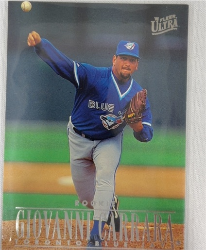1995 Fleer Ultra Giovanni Carrara Rookie Toronto Blue Jays — front