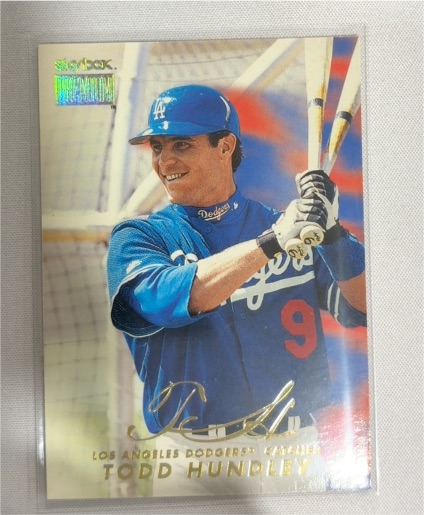1999 SkyBox Premium #170 Todd Hundley — front