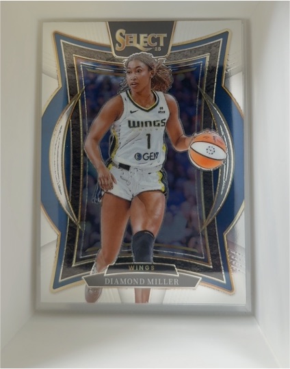 2025 Panini Select WNBA #15 Diamond Miller — front