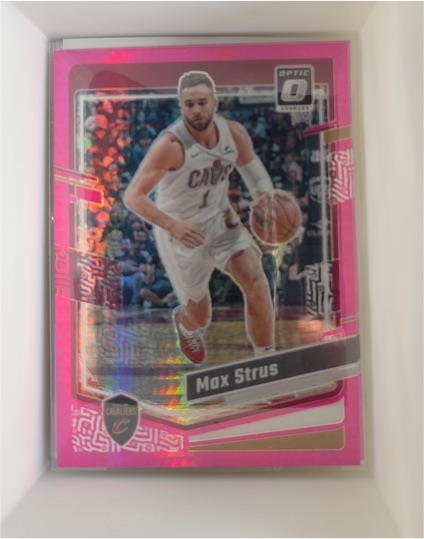 2023-24 Donruss Optic #38 Max Strus Hyper Pink — front