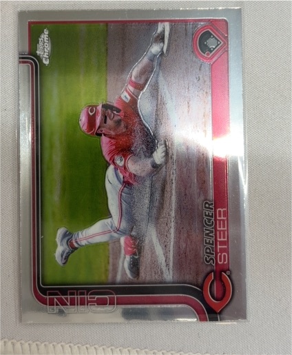 2025 Topps Chrome #174 Spencer Steer — front