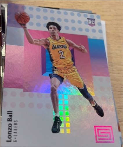 2017-18 Panini Status #118 Lonzo Ball Rookie Card — front