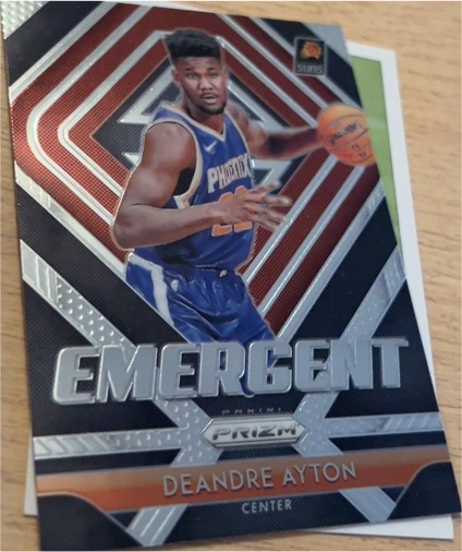 2018-19 Panini Prizm #1 Deandre Ayton Emergent — front