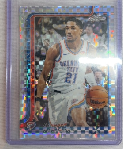 2025-26 Topps Chrome #196 Aaron Wiggins — front