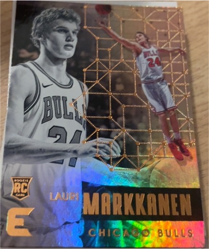 2017-18 Panini Essentials #159 Lauri Markkanen — front