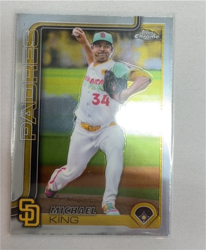 2025 Topps Chrome #35 Michael King — front