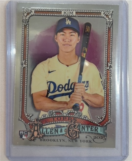 2025 Topps Allen & Ginter Chrome #71 Hyeseong Kim — front