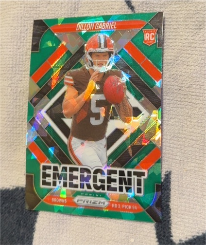 2025 Panini Prizm #18 Dillon Gabriel Emergent Rookie — front