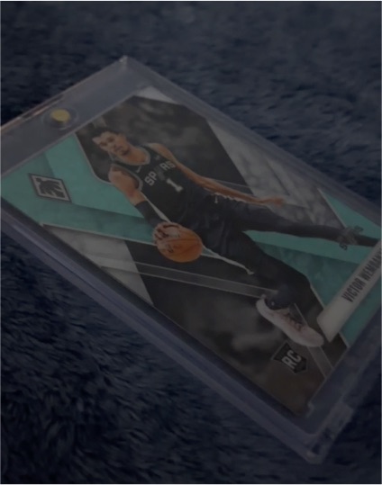 2021-22 Panini Chronicles XR #395 Dejounte Murray — front