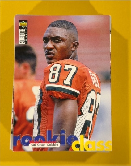 1997 Upper Deck Collector's Choice #14 Yatil Green — front