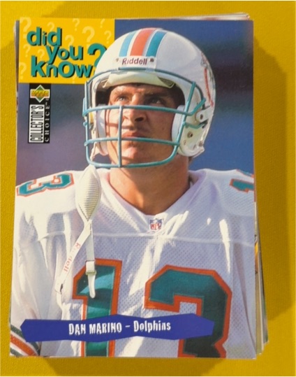 1995 Upper Deck Collector's Choice #39 Dan Marino — front