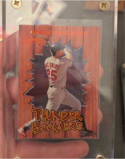 1998 Skybox Circa Thunder Thunder Boomers #8TB Mark McGwire — front