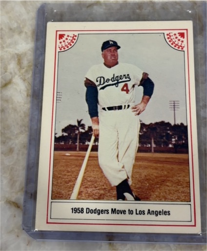 1975 SSPC #90 Walter Alston — front