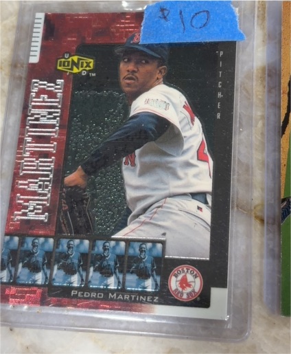 2000 Upper Deck Ionix #44 Pedro Martinez — front