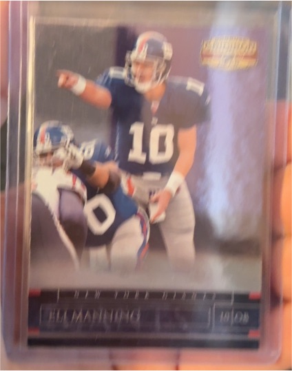 2007 Donruss Gridiron Gear #4 Eli Manning — front
