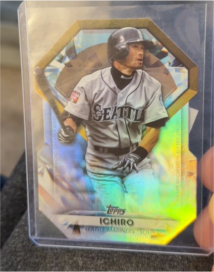 2022 Topps Series 2 Diamond Greats Die-Cuts #DGDC-48 Ichiro Suzuki — front