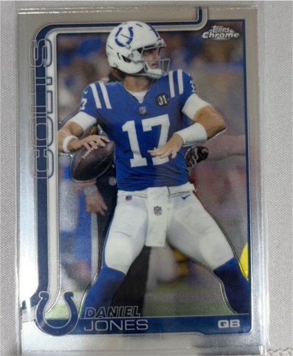 2025 Topps Chrome #132 Daniel Jones — front