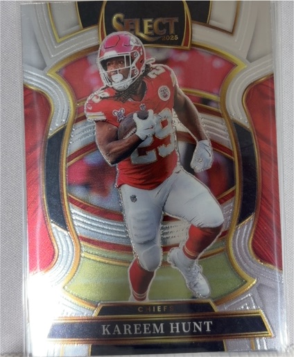 2025 Panini Select Concourse #7 Kareem Hunt — front