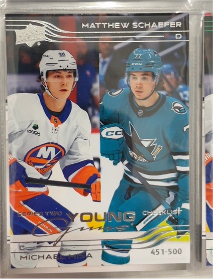 2025-26 Upper Deck Series 2 Young Guns #500 Matthew Schaefer — front