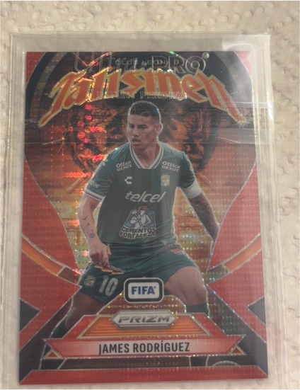 2025 Panini Prizm FIFA #17 James Rodríguez — front
