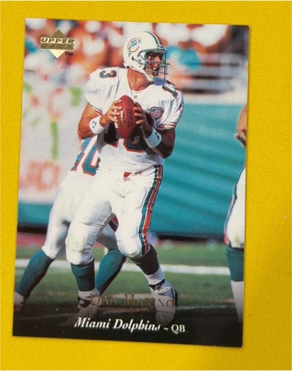 1995 Upper Deck #103 Dan Marino — front