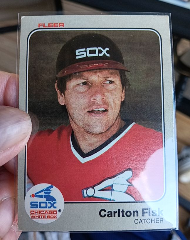 1983 Fleer #235 Carlton Fisk — front