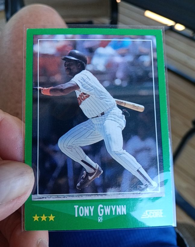 1988 Score #385 Tony Gwynn — front