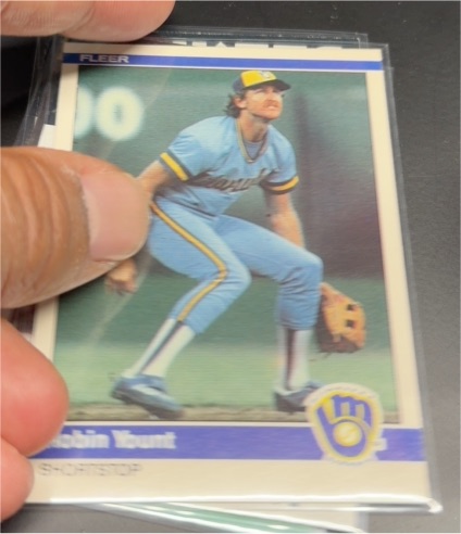 1984 Fleer #219 Robin Yount — front