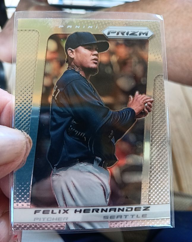 2013 Panini Prizm #118 Felix Hernandez — front