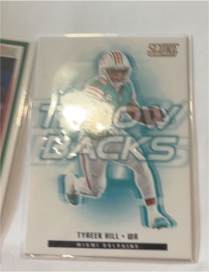 2025 Panini Score Throwbacks #18 Tyreek Hill — front
