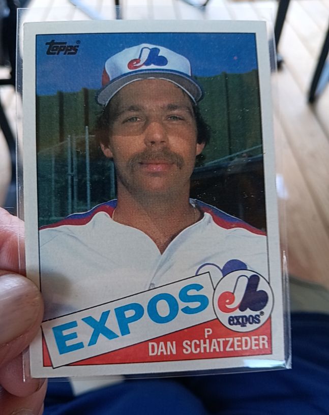 1985 Topps #501 Dan Schatzeder — front