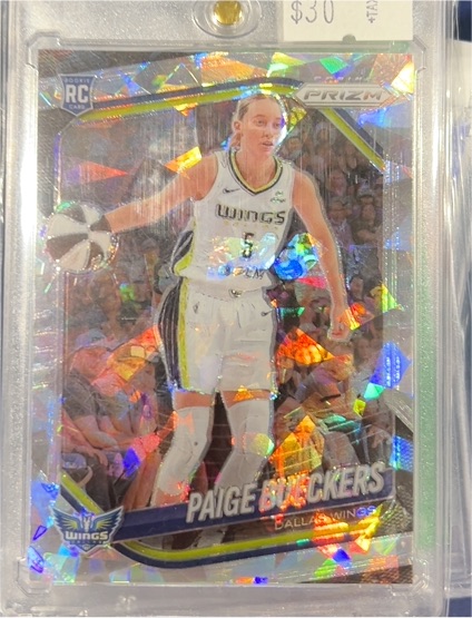 2025 Panini Prizm WNBA #5 Paige Bueckers — front