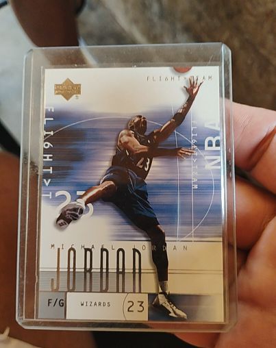 2001-02 Upper Deck Flight Team #1 Michael Jordan — front