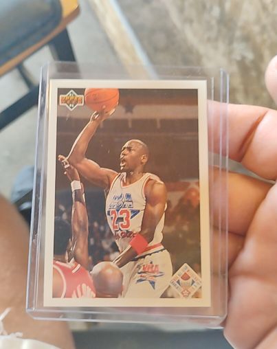 1991 Upper Deck #48 Michael Jordan — front