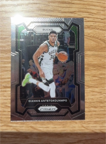 2020 Panini Prizm #1 Giannis Antetokounmpo — front