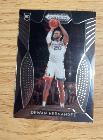 2017 Panini Prizm #20 Dewan Hernandez — front