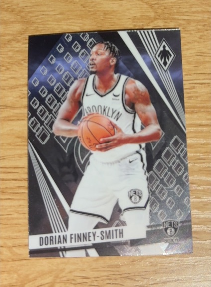 2022 Panini Prizm #17 Dorian Finney-Smith — front