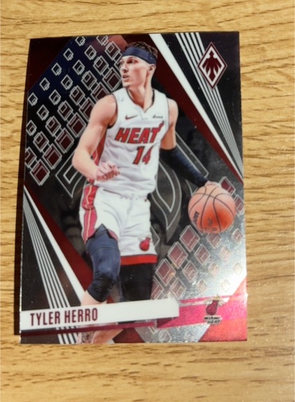 2020 Panini Tyler Herro #14 — front
