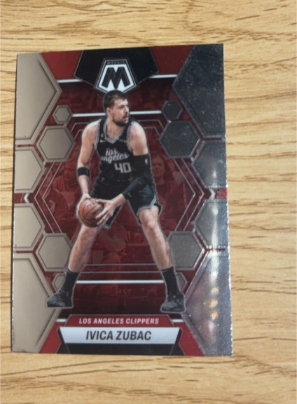 2020 Panini Mosaic #40 Ivica Zubac — front