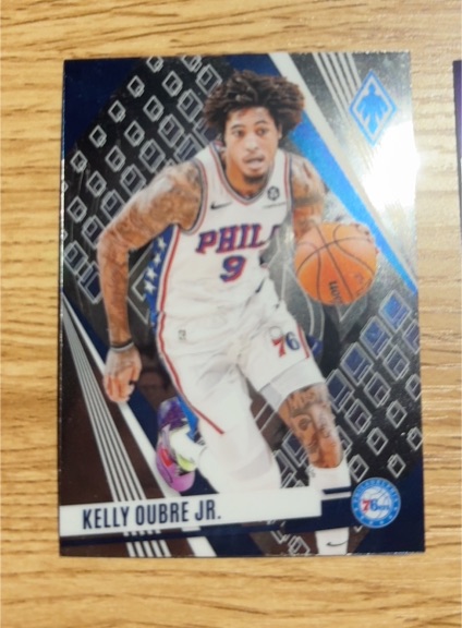 2021-22 Panini NBA Hoops Premium Stock #9 Kelly Oubre Jr. — front