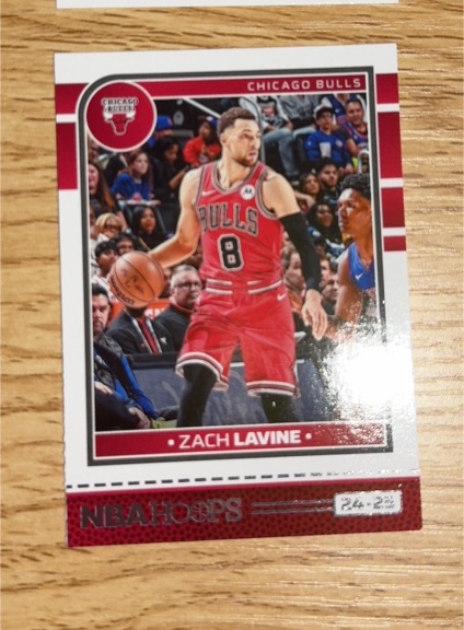 2021 Panini NBA Hoops #24 Zach LaVine — front