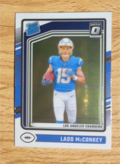2022 Donruss Optic Blue Wave #15 Ladd McConkey — front
