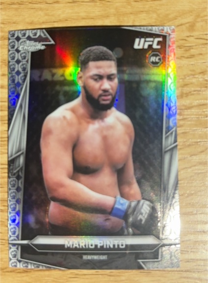 2020 Topps Chrome UFC Mario Pinto Rookie Card — front