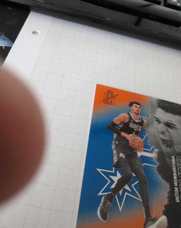 2023 Topps LC #1 Victor Wembanyama — front