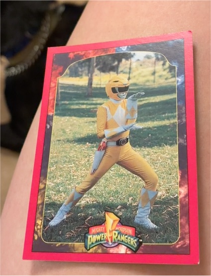 1994 SkyBox Mighty Morphin Power Rangers #18 Yellow Ranger — front