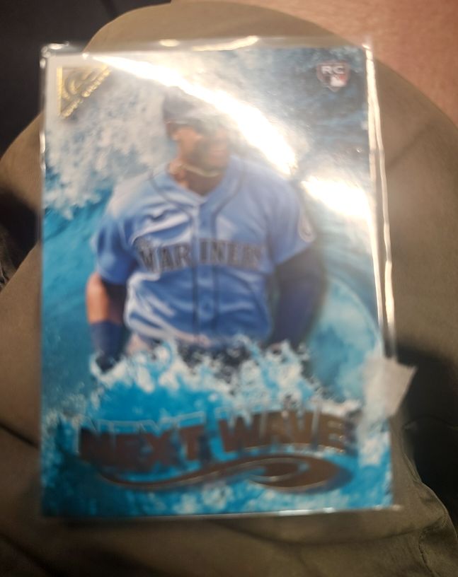 2022 Topps Series 1 Next Wave #NW-1 Julio Rodriguez — front