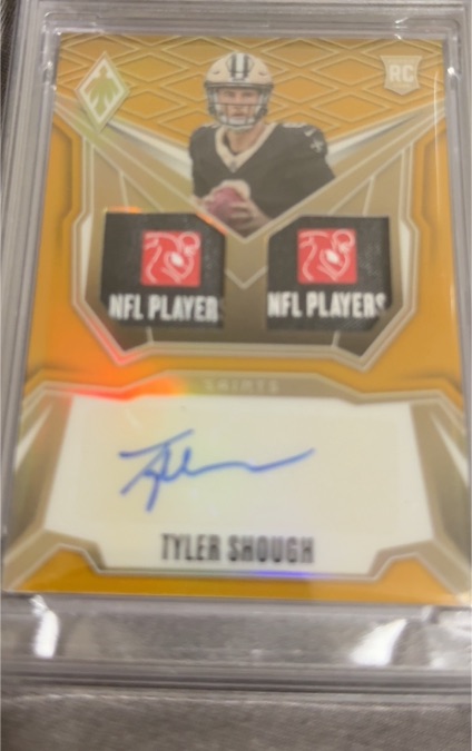 2021 Panini Phoenix #19 Tyler Shough — front